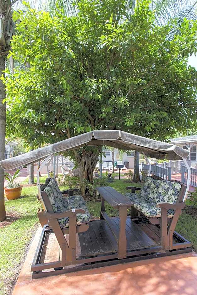 Richard's Motel Extended Stay