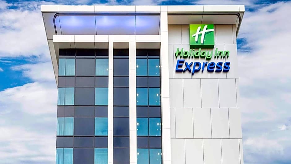 Holiday Inn Express Adelaide City Centre By IHG