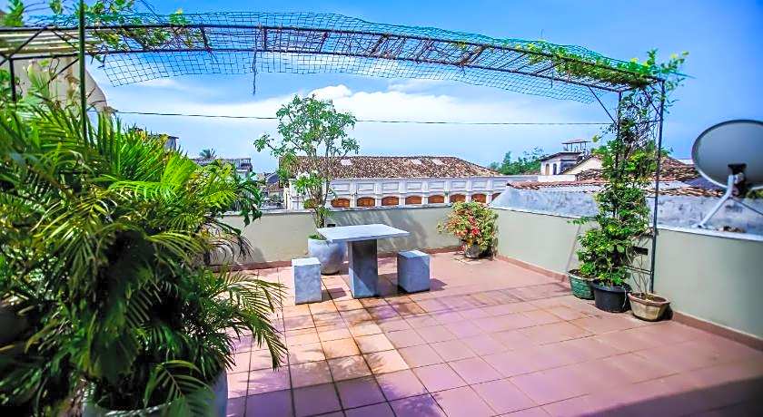 Frangipani Motel