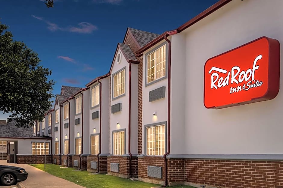 Red Roof Inn & Suites Euless - DFW Airport Southwest
