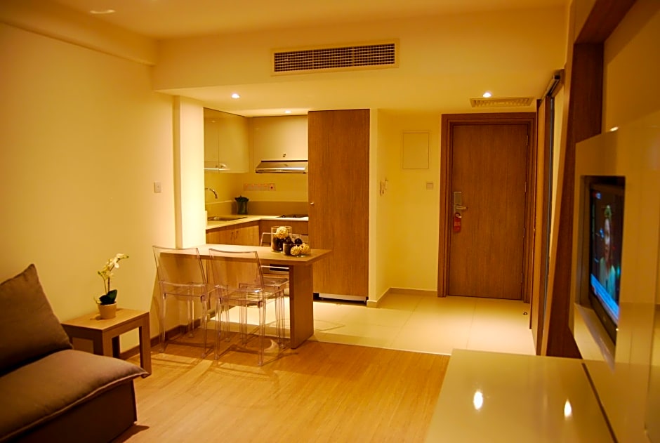 Melpo Antia Luxury Apartments & Suites