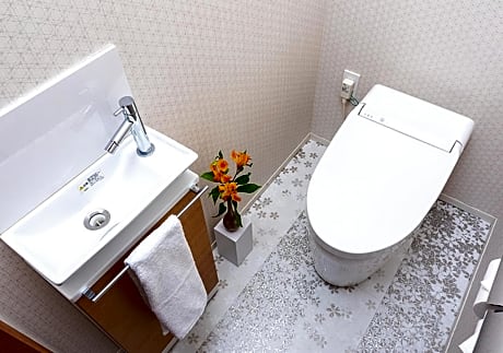 Deluxe Room - East Building