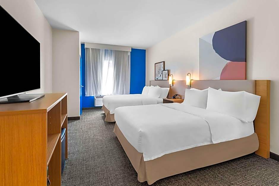 Spark by Hilton Pearland