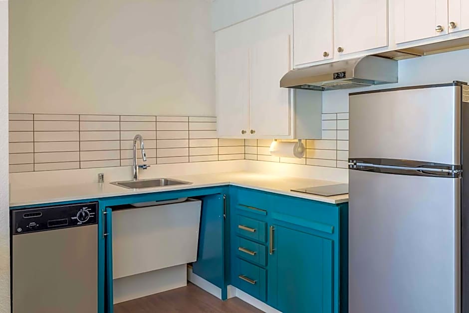Sonesta ES Suites San Francisco Airport Oyster Point Waterfront