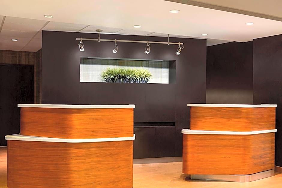 Courtyard by Marriott Champaign