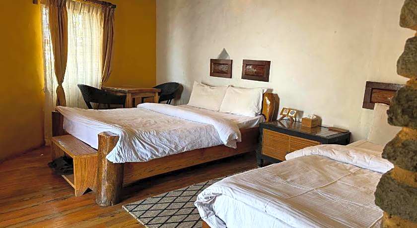 Bhanjyang Village Lodge