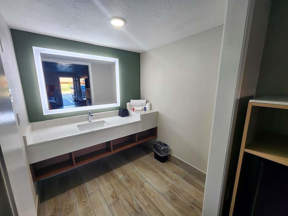 Americas Best Value Inn Longview