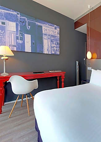 The Level Room