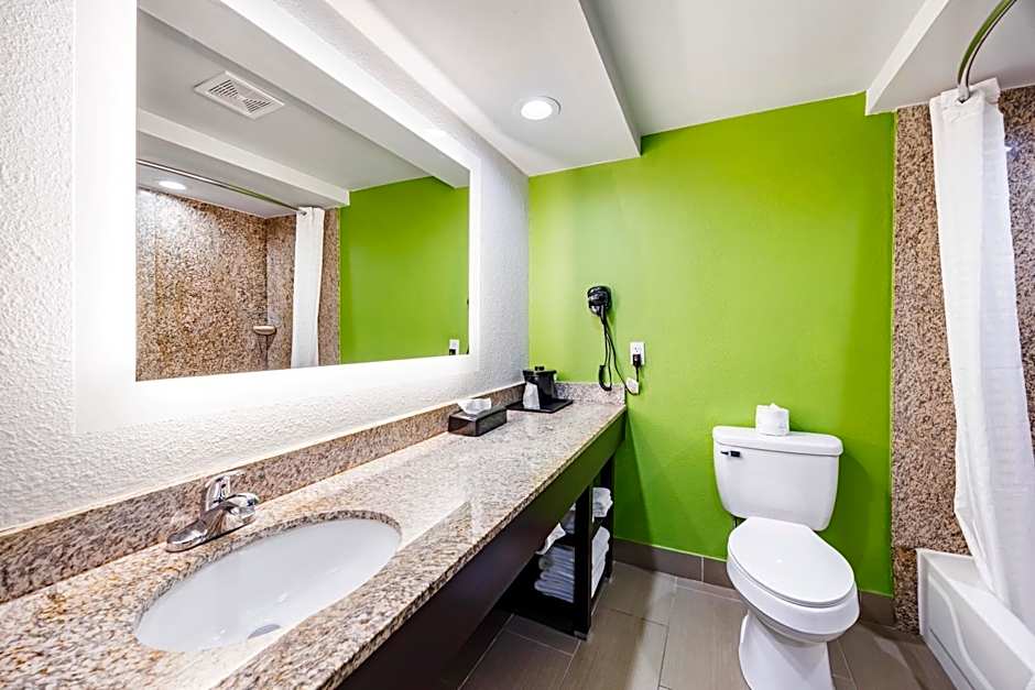 Quality Inn Clarksville - Exit 11