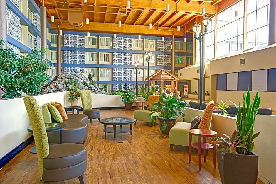 Ramada Plaza Charlotte/s End – Charlotte, NC