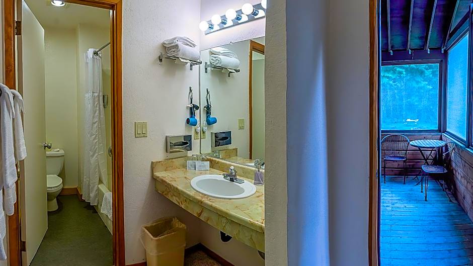 Green Springs Inn