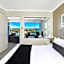 Silvershore Apartments on the Broadwater