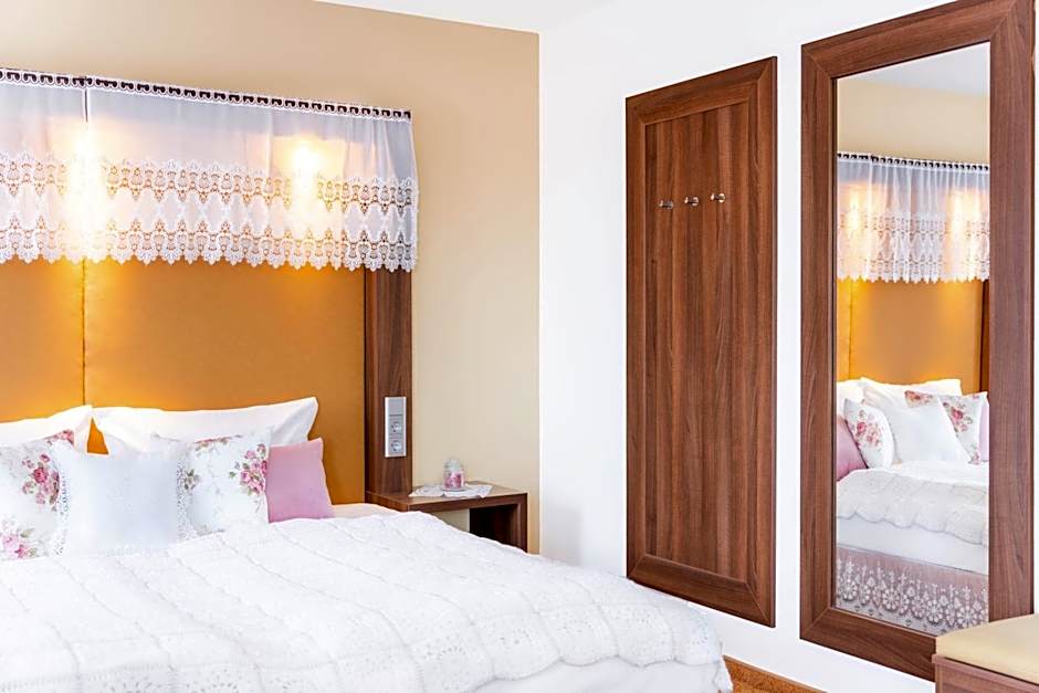 Tante ALMA's Mannheimer Hotel