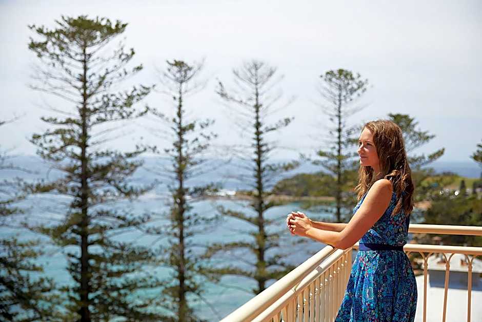 Crowne Plaza Terrigal By IHG