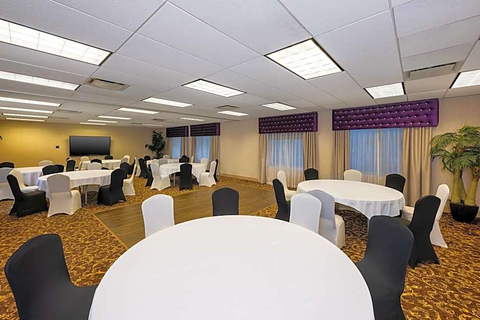 Radisson Hotel Edmonton Airport