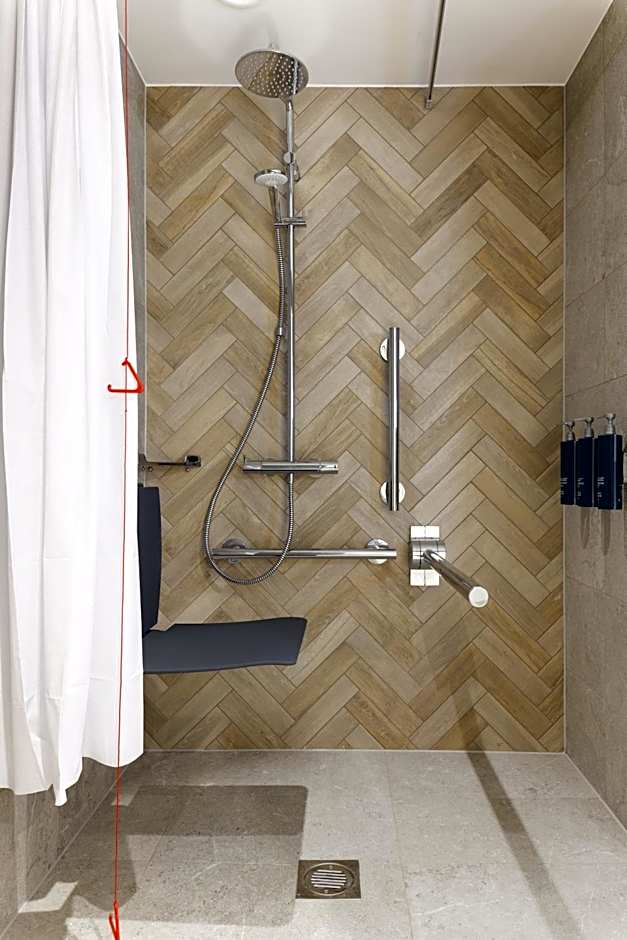 DoubleTree by Hilton Bristol North