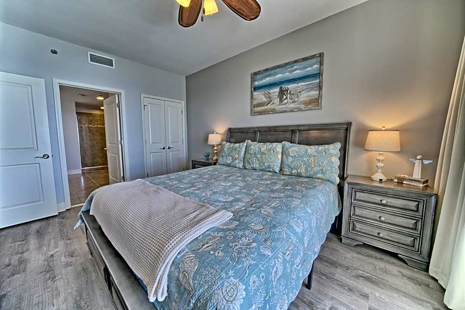 OCEAN FRONT CONDO w INCREDIBLE VIEWS