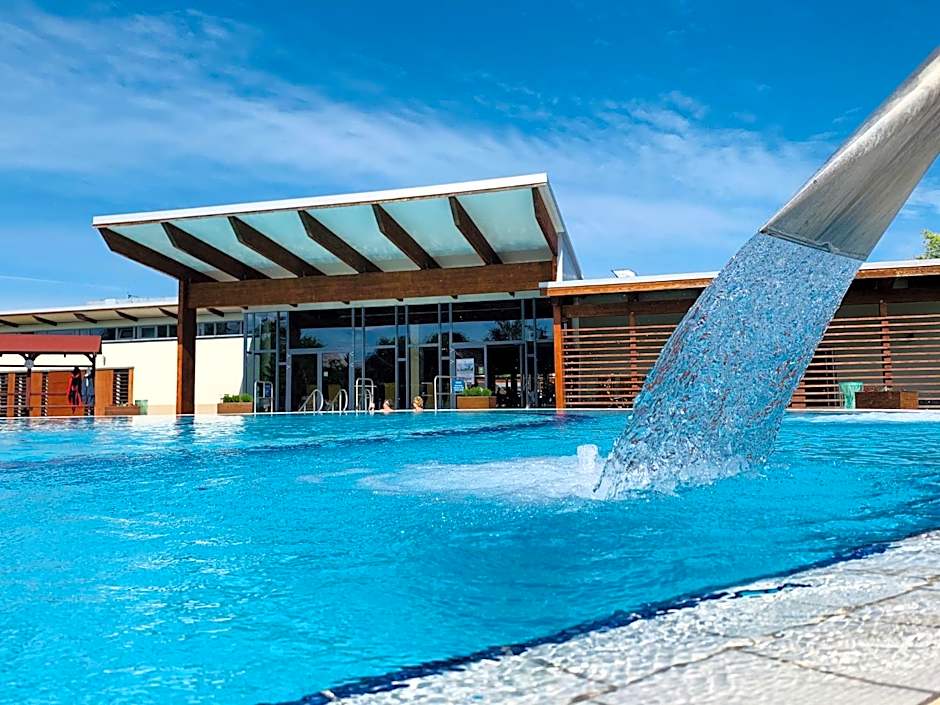 Barack Thermal Hotel and Spa