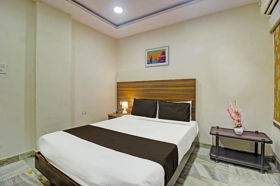 OYO 6651 Hotel Srujana Stay Inn