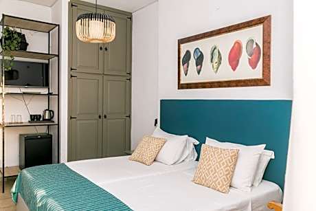 Double or Twin Room with Sea View