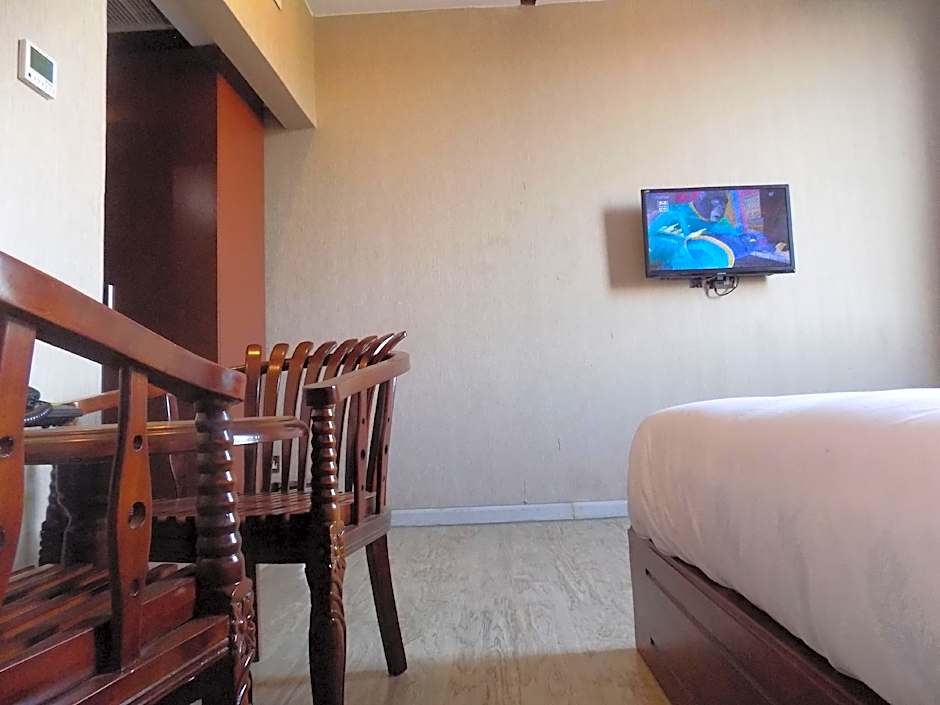 Freedom City Hotel