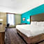 La Quinta Inn &amp; Suites by Wyndham Jamestown, NY-Downtown
