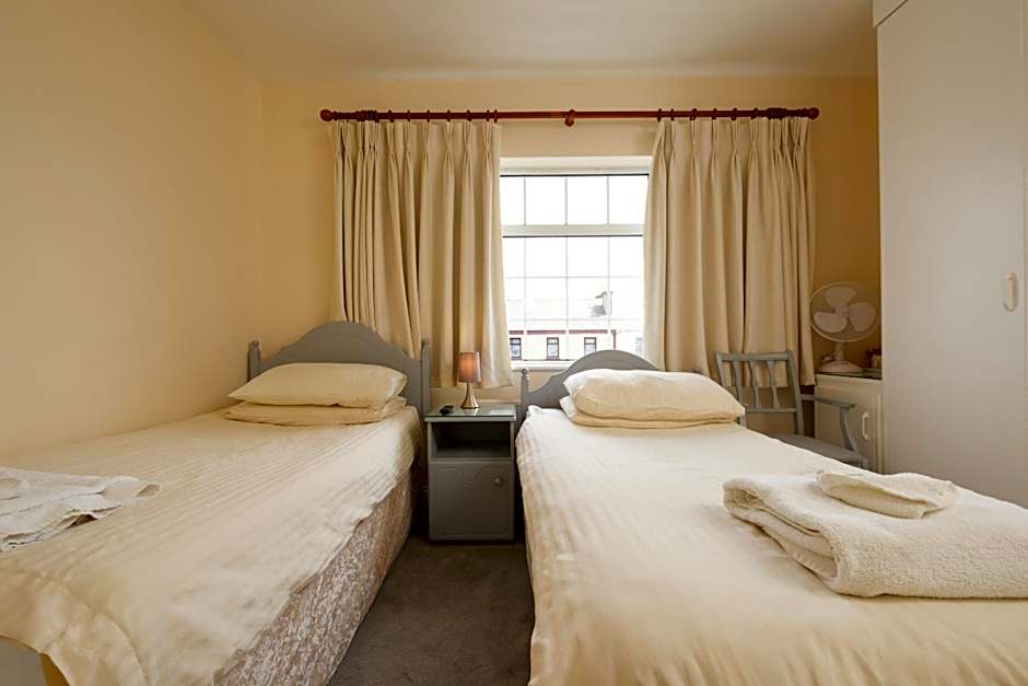 Photo 1 of 6 of 2 Beds