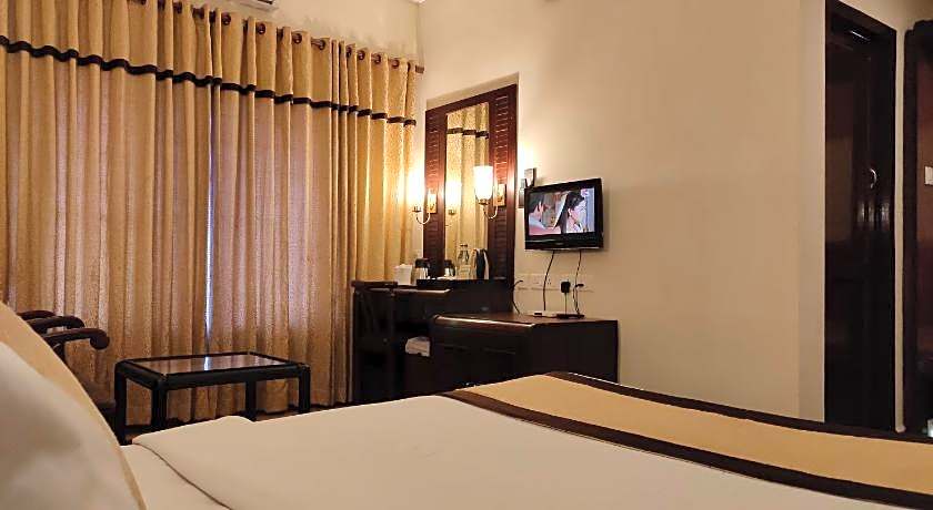 Yuvarani Residency Hotel