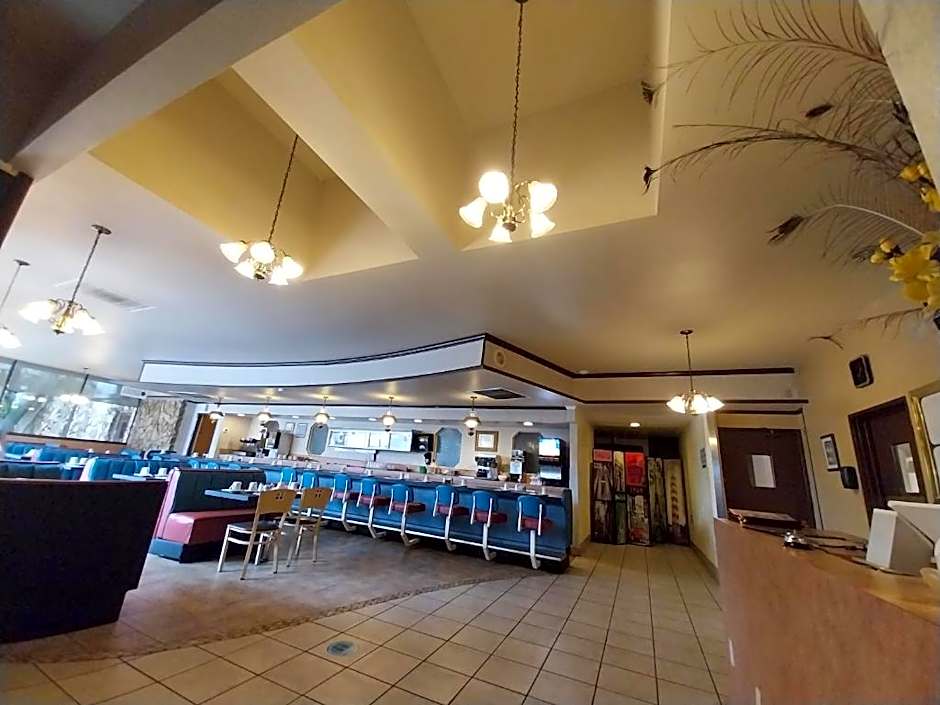 Clarion Hotel Bakersfield North