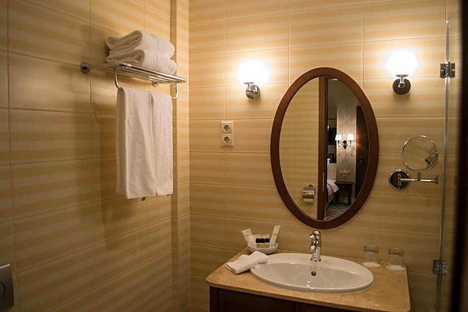 Mirage Medic Hotel