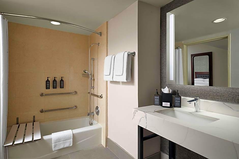 Sheraton Ontario Airport Hotel