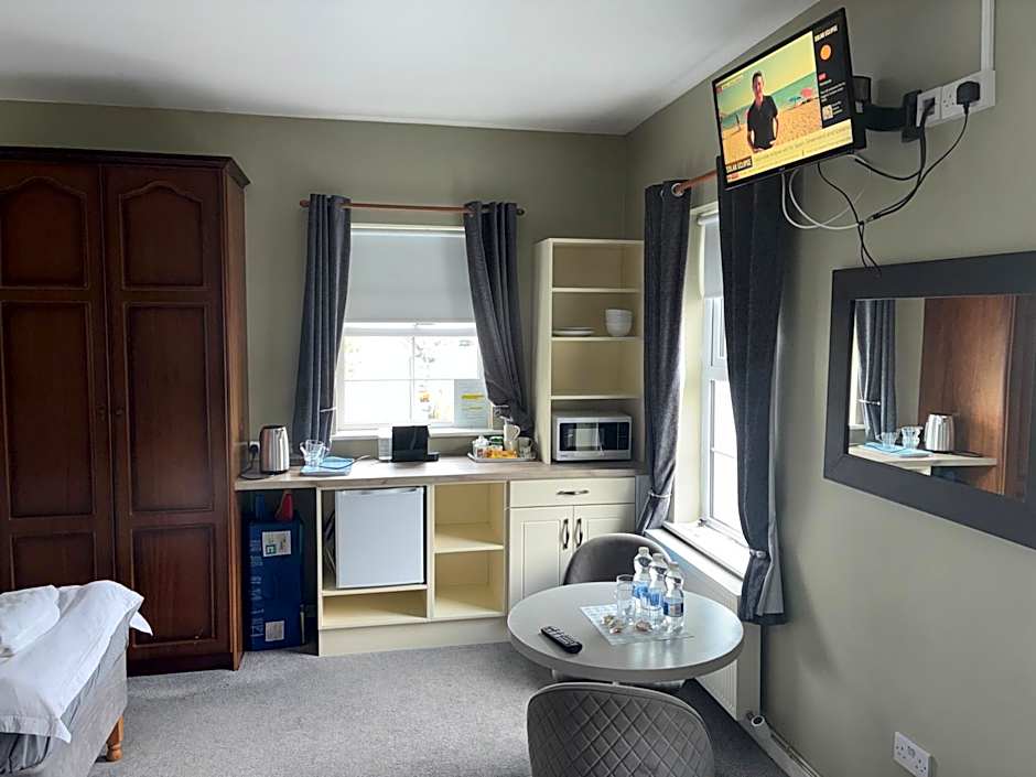 Five Glens Inn -North West Ireland Touring Base