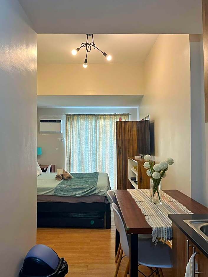 Best Condo Studio 24th Floor The Loop Tower CDO Lucky 4