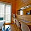 LAKE TOYA Great view log cabin