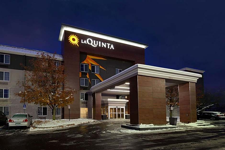 La Quinta Inn & Suites by Wyndham Detroit Utica