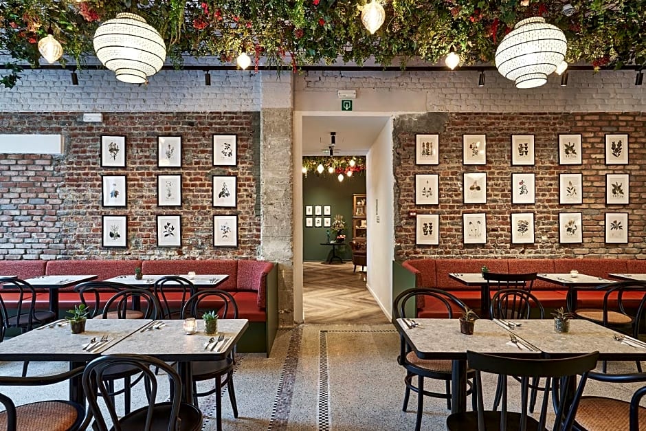 Urban Yard Hotel