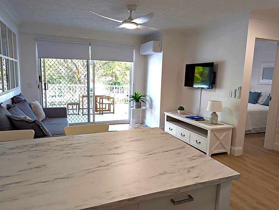 Bay Lodge Apartments