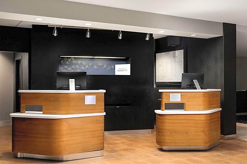 Courtyard by Marriott Denver Central Park