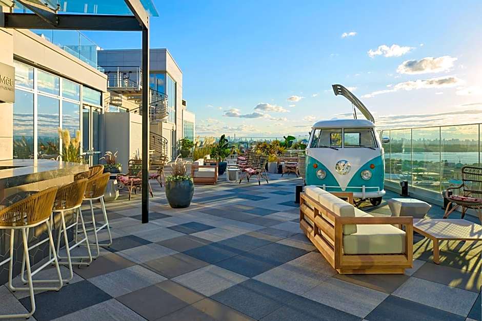 Renaissance New York Flushing Hotel at Tangram