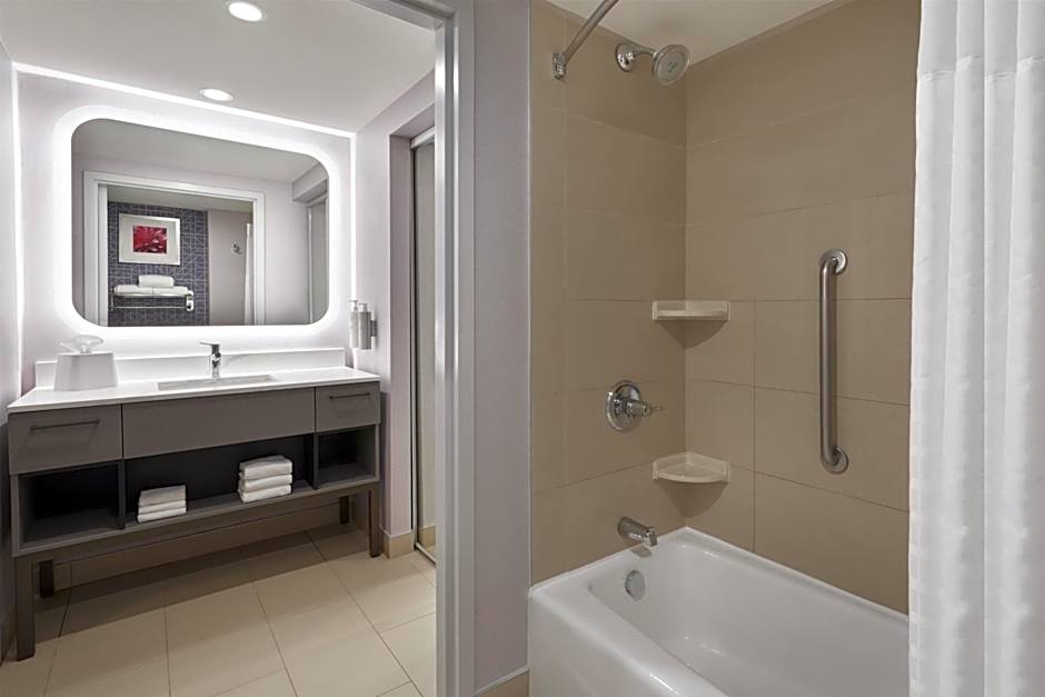 Homewood Suites By Hilton Toronto Vaughan