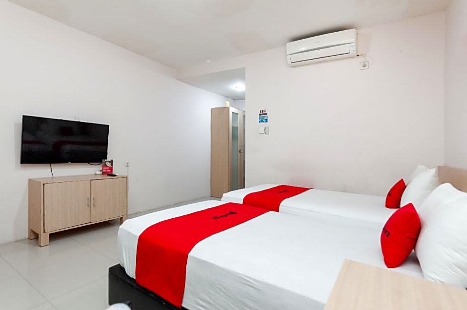 RedDoorz Syariah near Banda Aceh Convention Hall