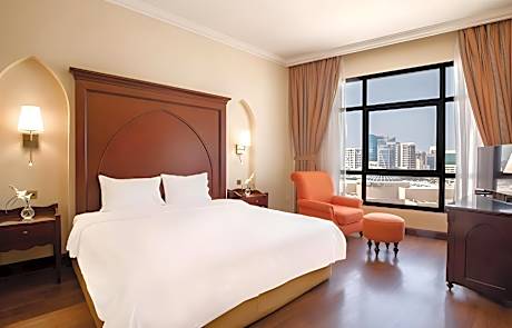 Superior Studio with king bed city view