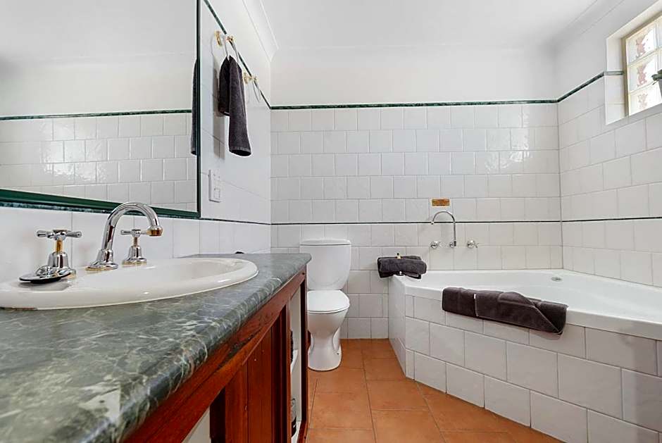 Georgian Motor Lodge