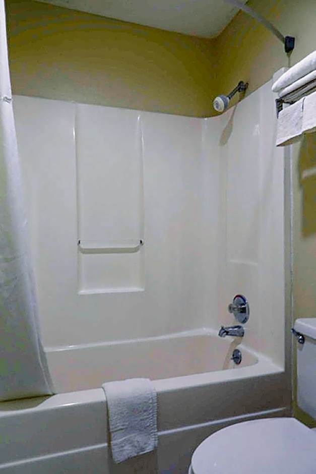 Economy Inn By OYO Ashburn