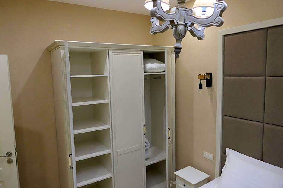 Hotel MEDITERRANEO