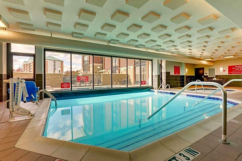 Drury Inn & Suites Columbus Northwest