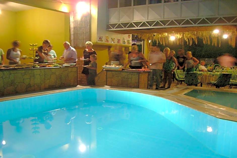 Kleopatra Carina Hotel