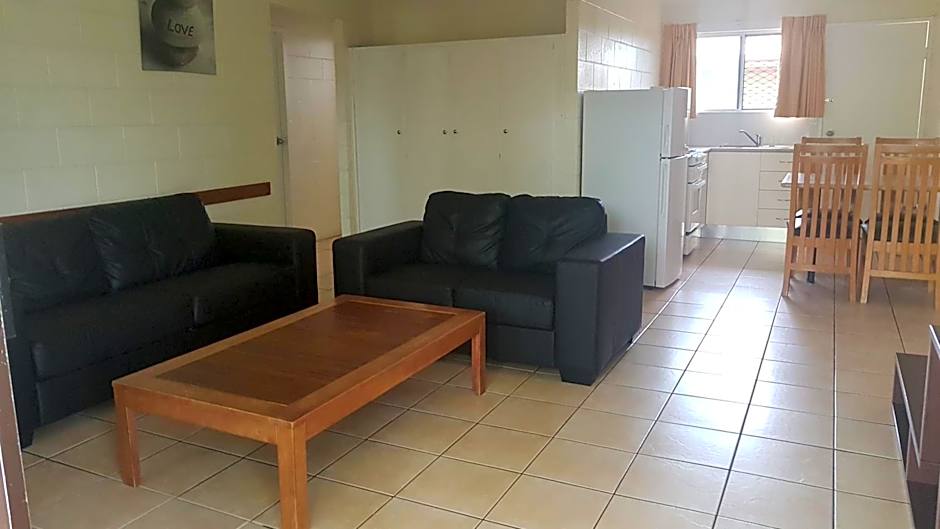 Oasis Inn Apartments