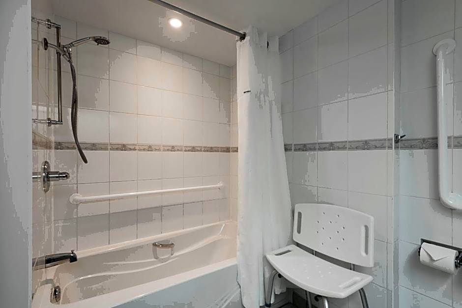 Ramada Plaza by Wyndham Gatineau/Manoir du Casino