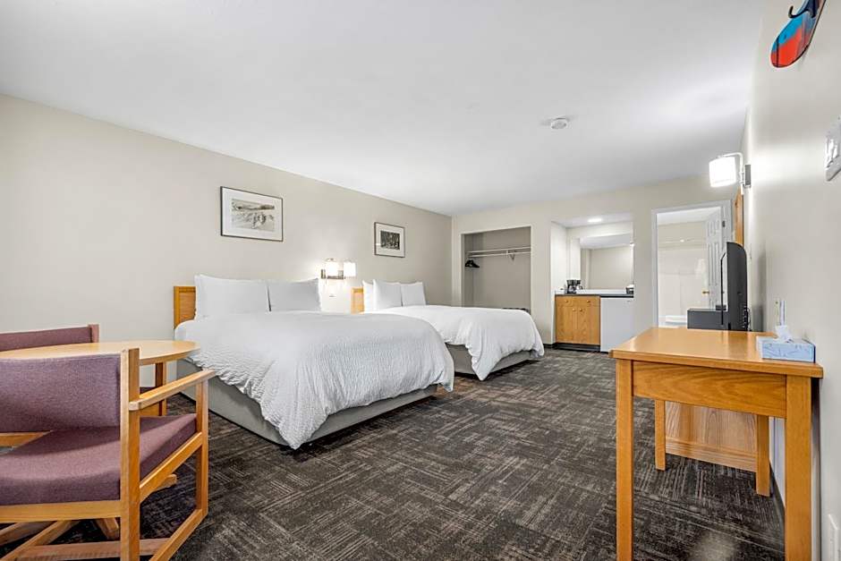 Photo 1 of 2 of Superior 1 Queen Bed